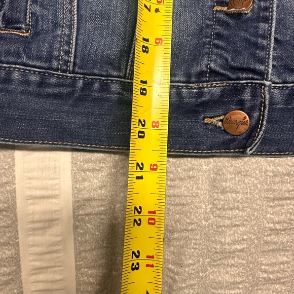 Wrangler Woman’s Jean Jacket M - Picture 6 of 6